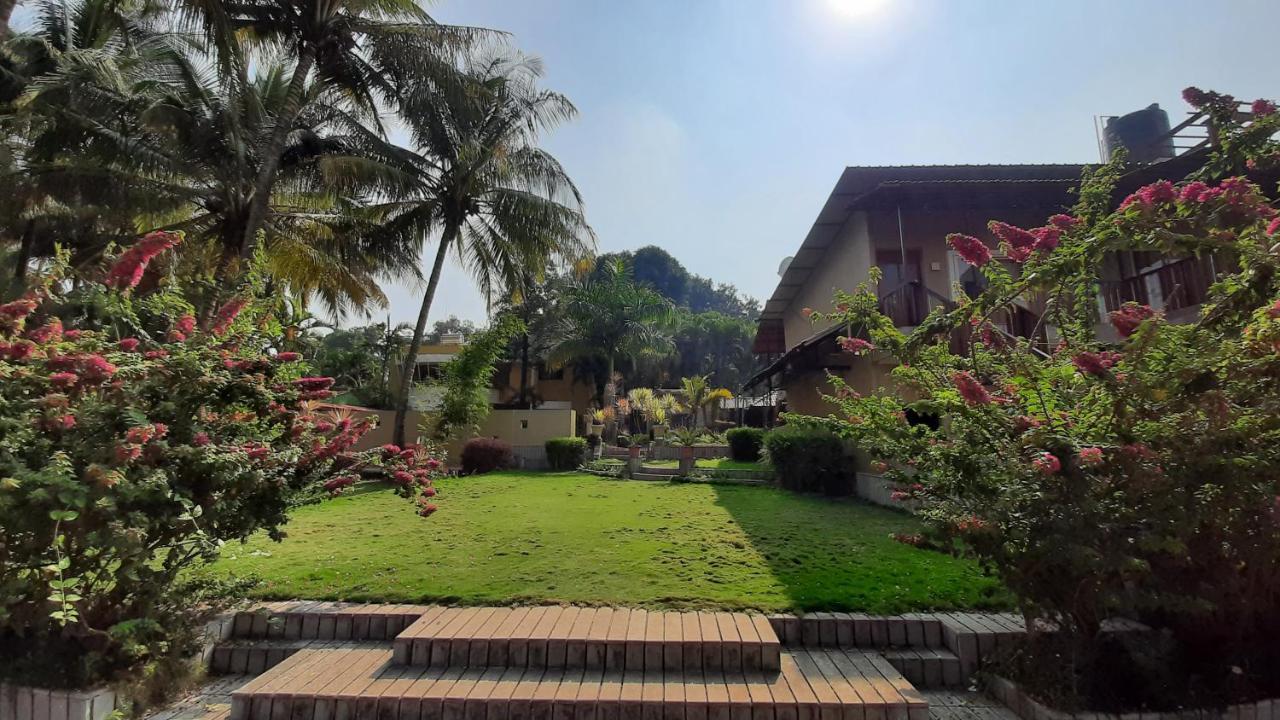 Anandvan Holiday Homes, Wai エクステリア 写真