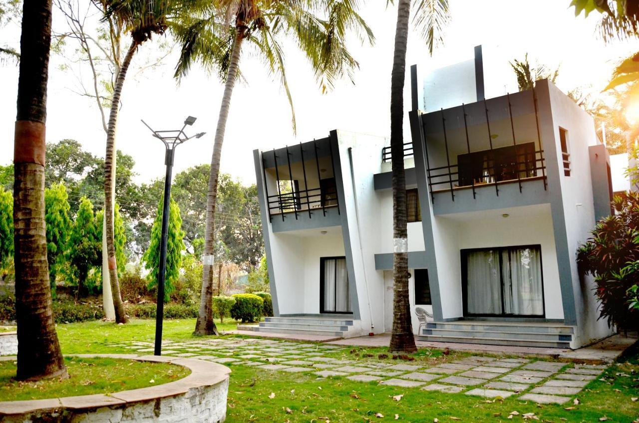 Anandvan Holiday Homes, Wai エクステリア 写真
