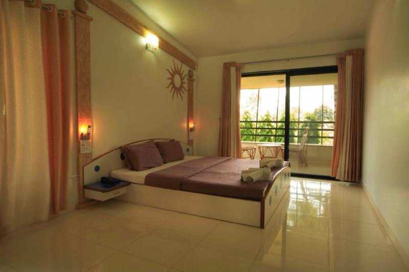 Anandvan Holiday Homes, Wai エクステリア 写真